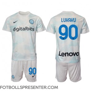 Inter Milan Romelu Lukaku #90 Bortatröja Barn 2022-23 Kortärmad (+ korta byxor)